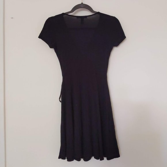 S | Forever 21 | Black Faux Wrap Knit Dress - Picture 7 of 7